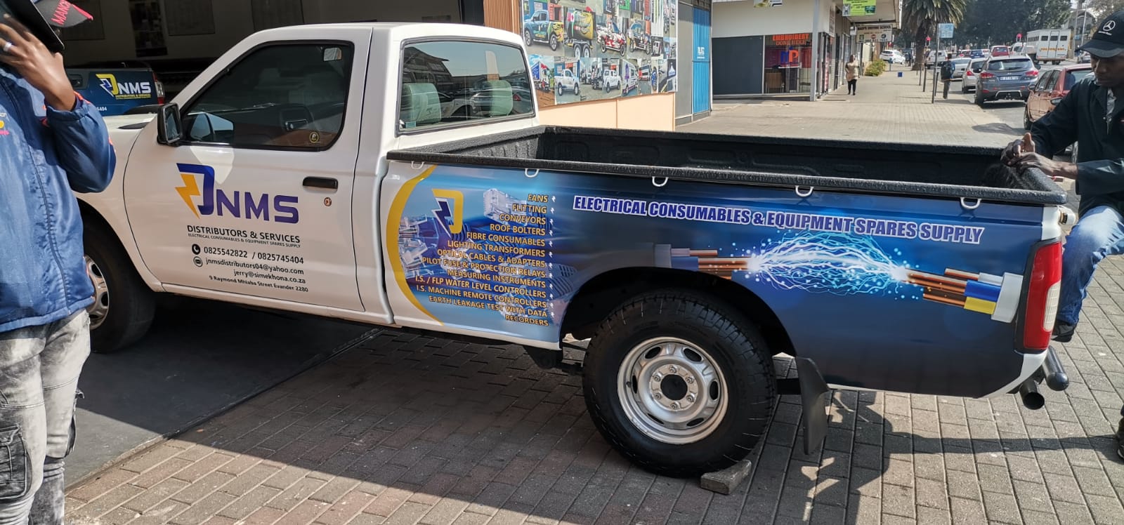 vehicle wrapping